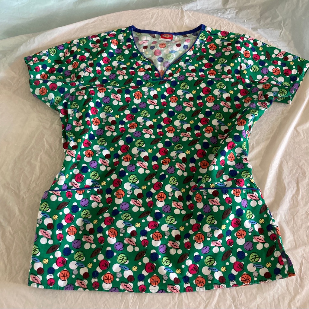 Dickies Nursing Nurse’s Scrubs Scrub Top M